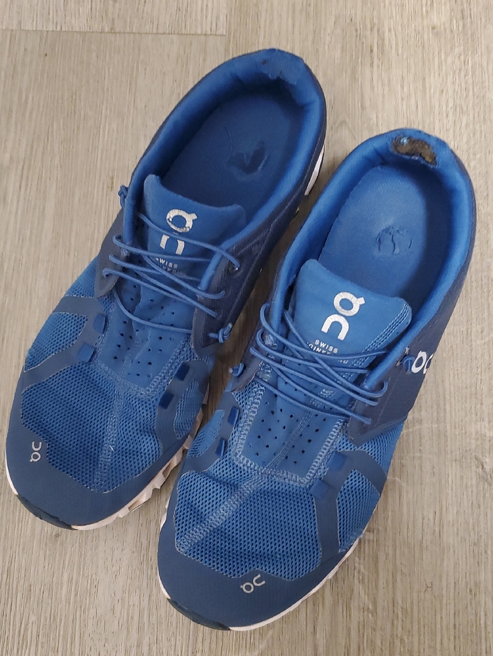 On Running On Cloud 5 Swiss Engineered Blue Running Shoes Men's Size 9.5